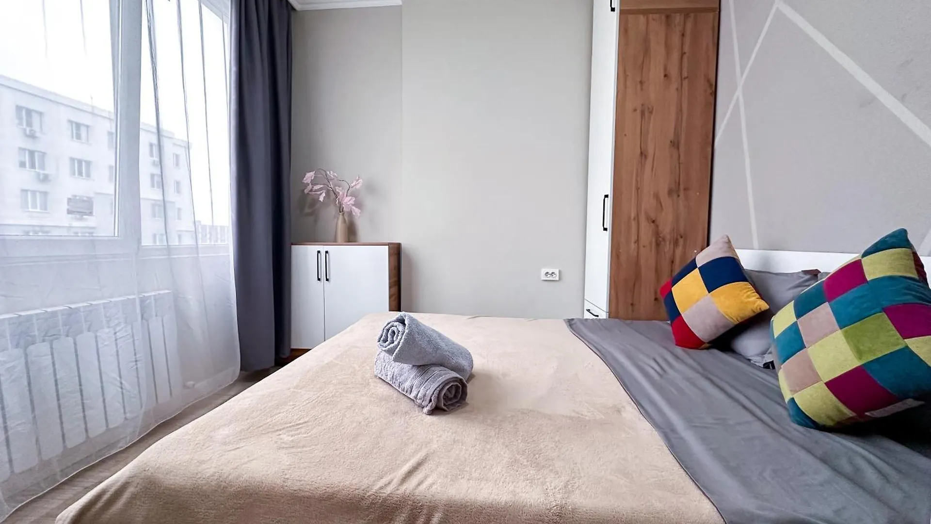 Apartment Солнечная Квартира В Городе Алматы