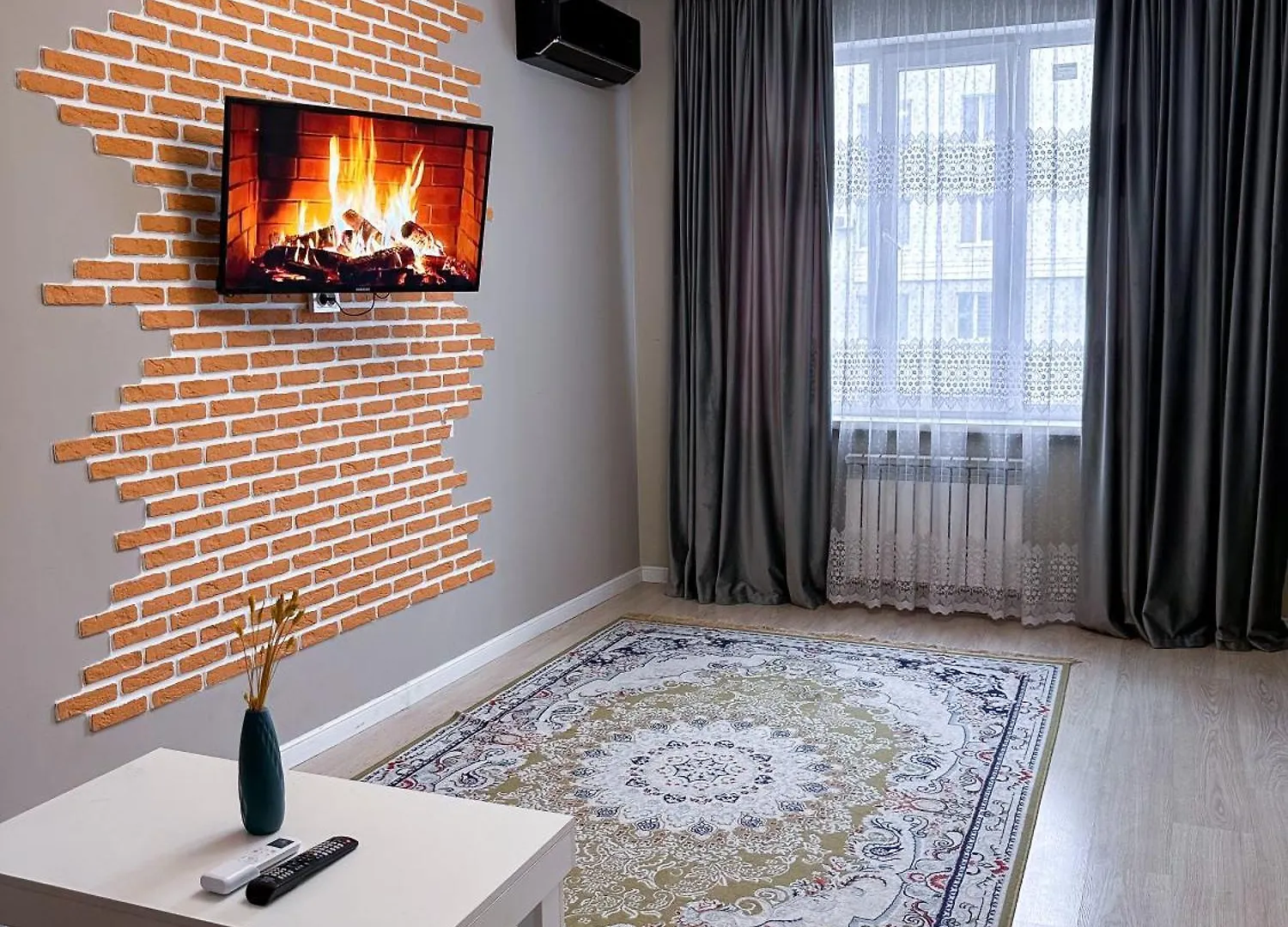 Солнечная Квартира В Городе Алматы Apartment